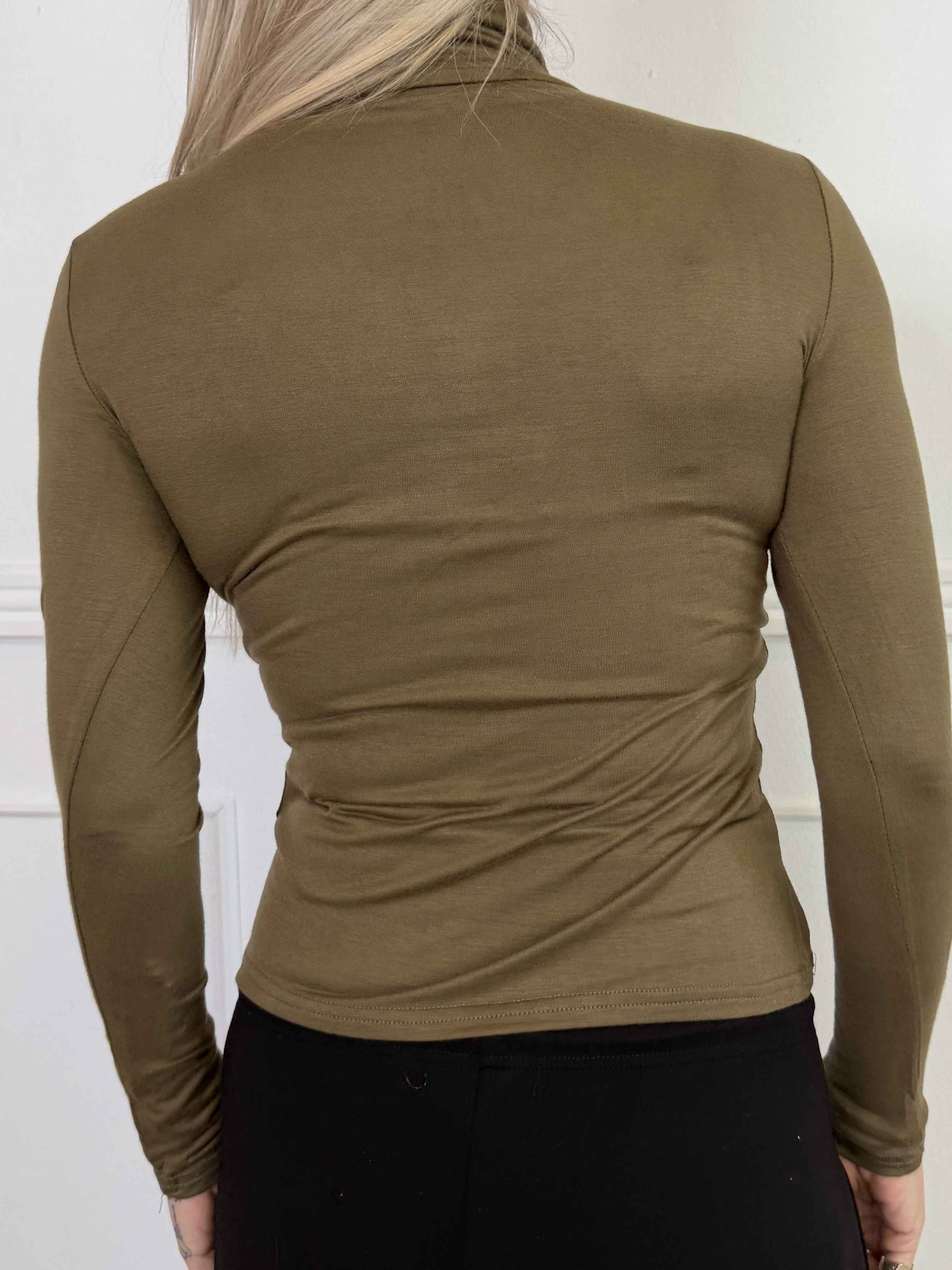 Noras - Langærmet basis bluse i viskose med turtleneck